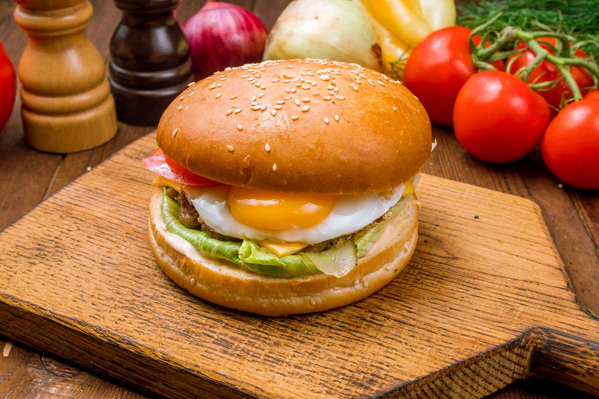Burger with egg and beef